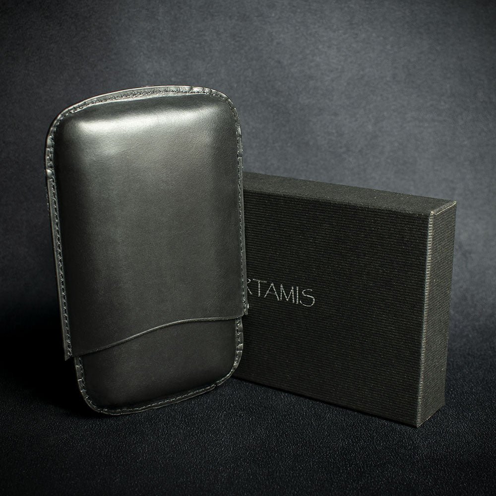 Artamis Black Leather Cigar Case - 3 Robustos