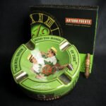 Arturo Fuente Hands of Time Ashtray - Geen + Short Story Cigar
