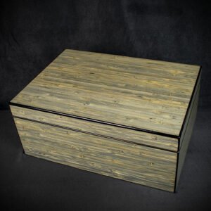 Humidor Glossy Bamboo Finish - 50 Cigar Capacity