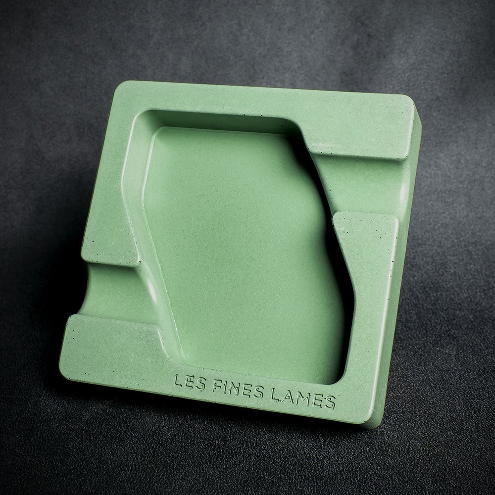 Les Fines Lames - Dyad Double Cigar Ashtray - Green